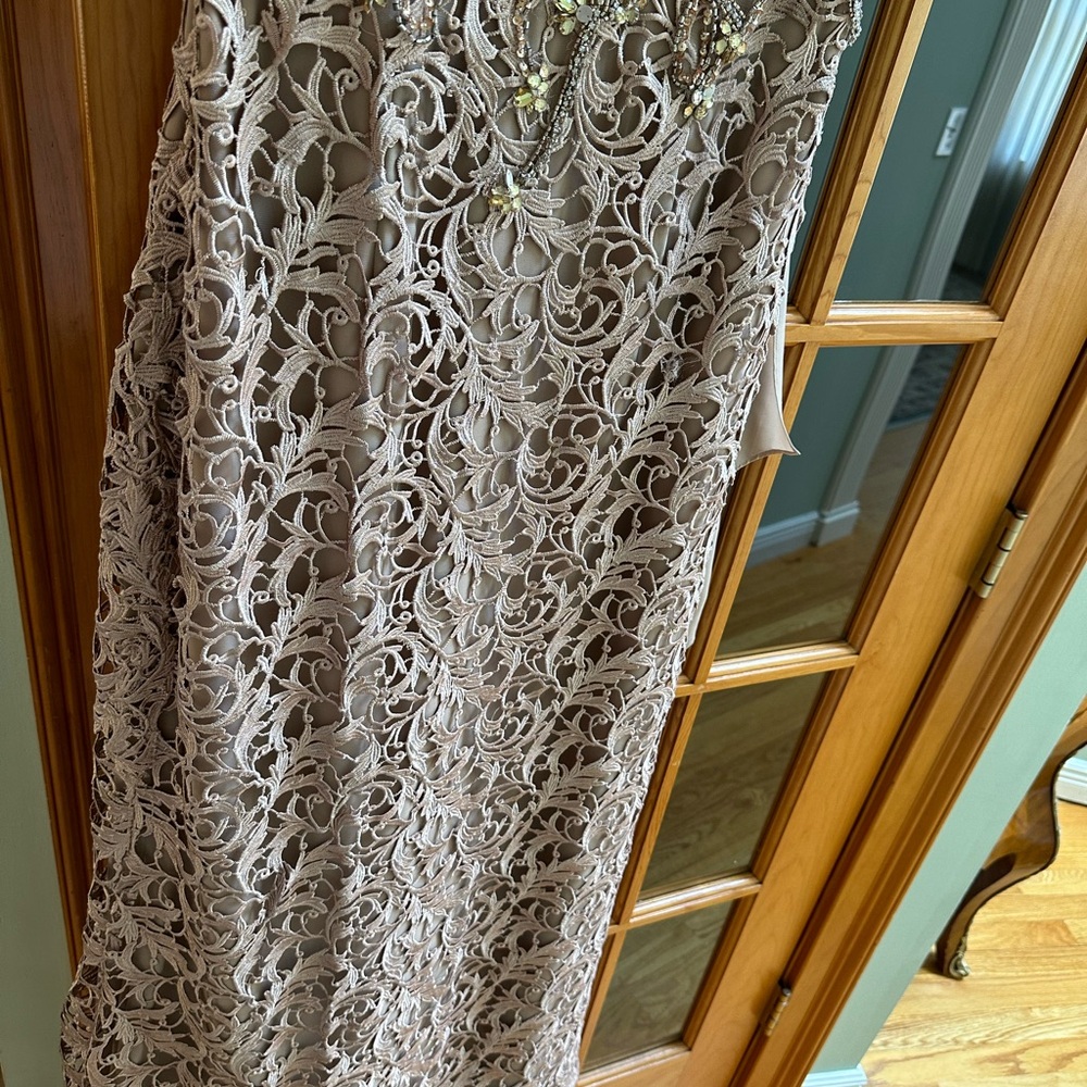 Elegant Beaded Evening Gown - Picture 2 of 7